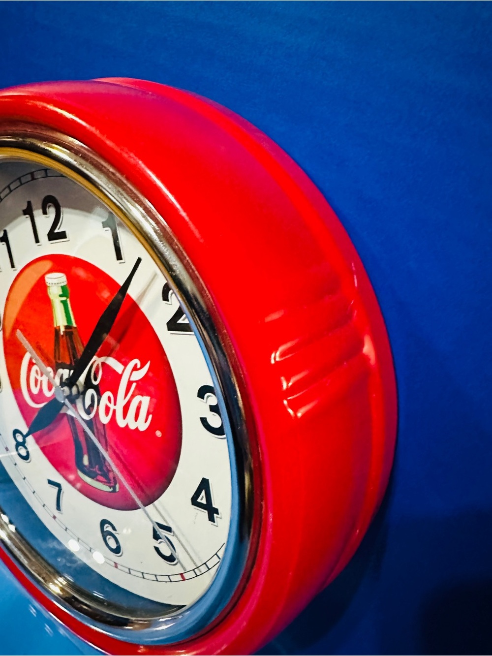 Coca Cola Red Wall Clock Retro Diner Style Metal Case Glass Lens Bottle Logo 9” - Picture 3 of 11